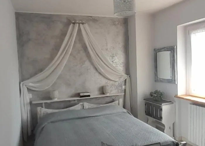 Sol Y Luna Bed and Breakfast Aviatico